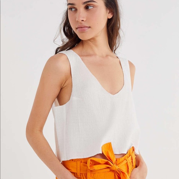 UO white crop tank - Picture 2 of 4